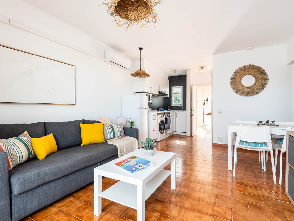 Appartement neuf avec terrasse face mer à Arenal d'en Castell - Photo 15