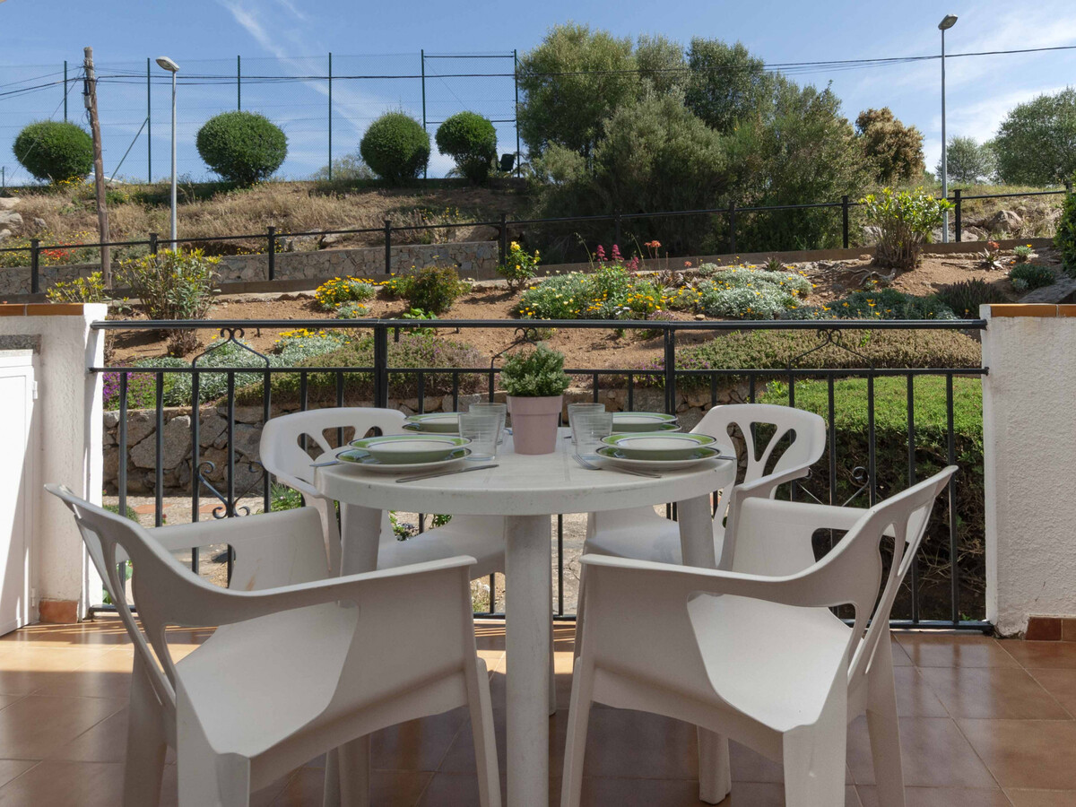 Appartement 35 m² à Roses, piscine et vue montagne - Photo 2
