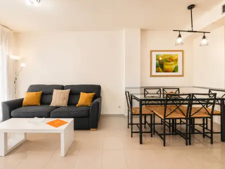 Appartement 2 chambres Roses, 50 m plage, piscine : photo 5