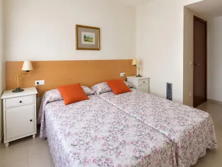 Appartement 2 chambres Roses, 50 m plage, piscine : photo 12