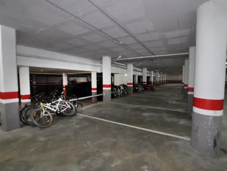 Appartement 2 chambres Roses, 50 m plage, piscine : photo 22