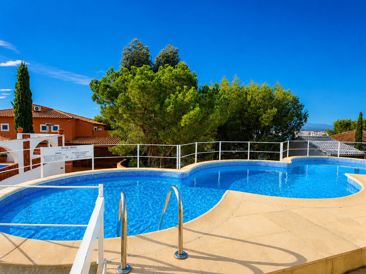 Appartement 47 m² vue mer, terrasse et piscine à Roses - Photo 2