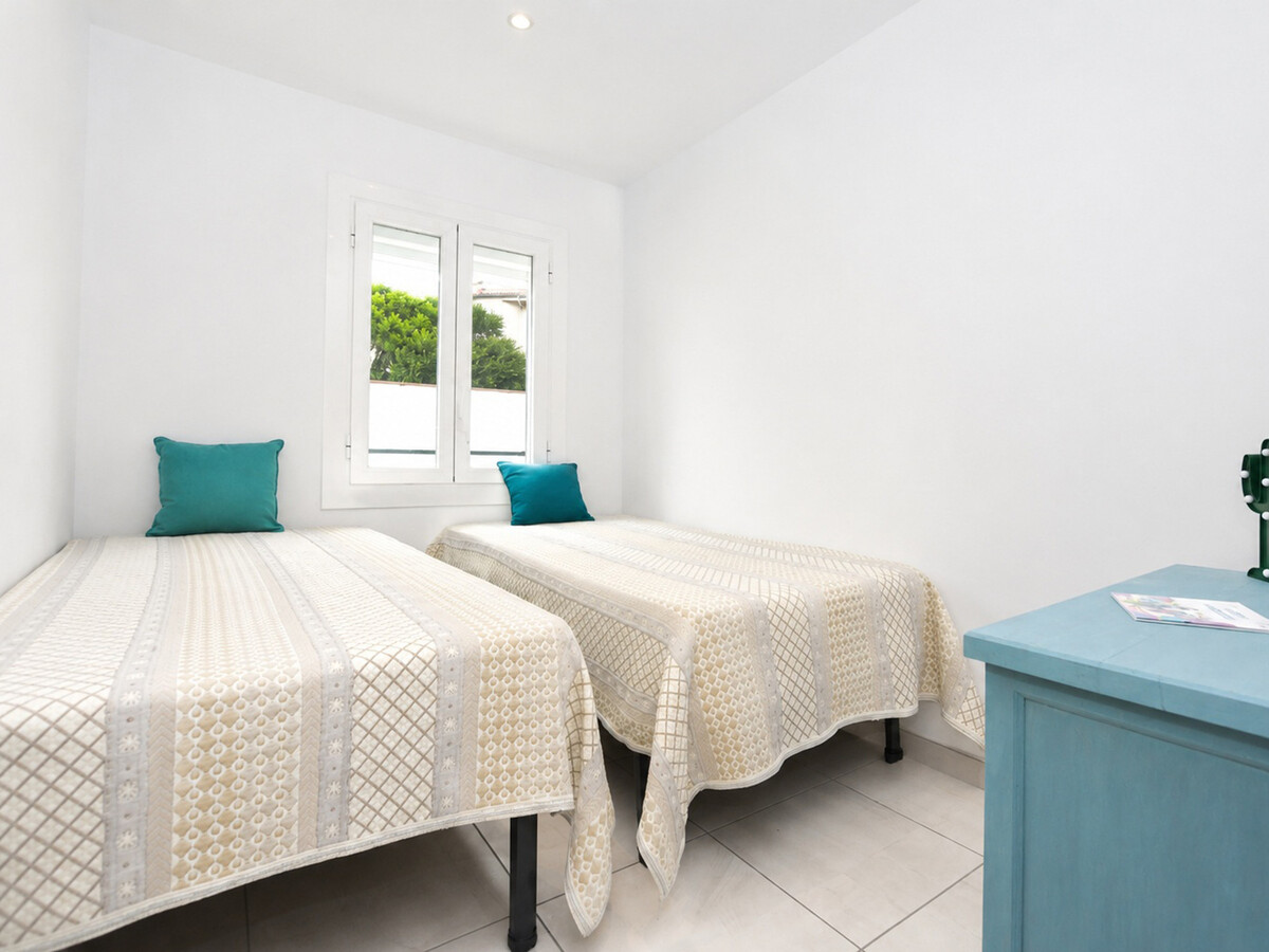 Appartement 3 chambres à 50 m de la plage à Roses - Photo 8