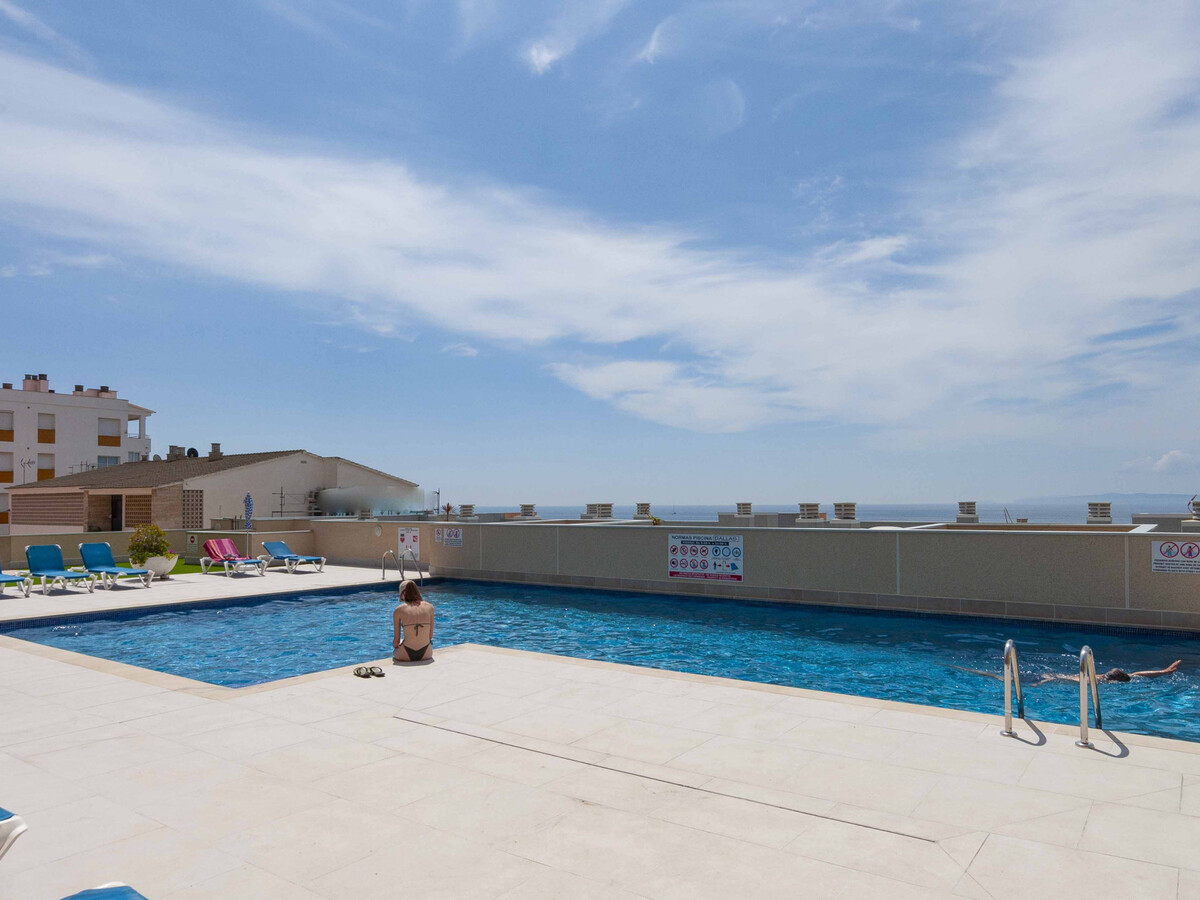 Appartement 80m² front de mer, piscine & parking à Roses - Photo 9