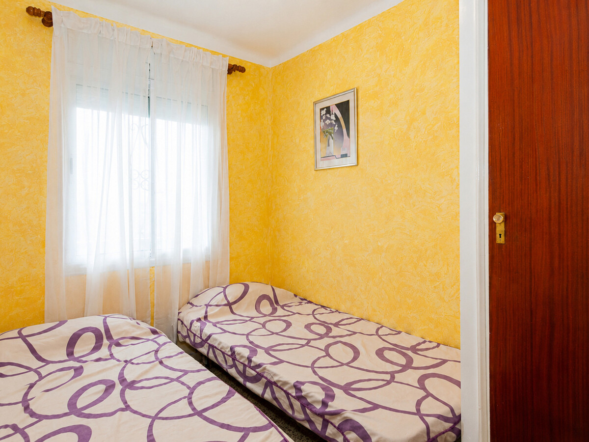 Appartement 45 m² lumineux, piscine 18x6 m, Roses - Photo 11