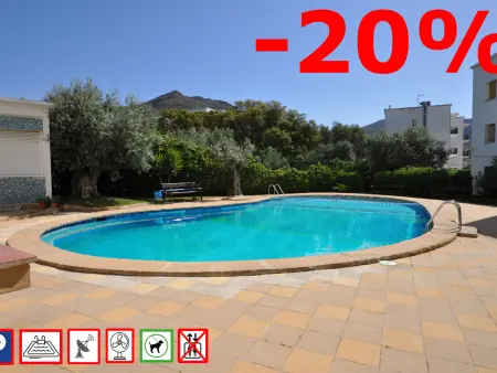 Location appartement à Roses, Appartement lumineux avec piscine et parking à Roses