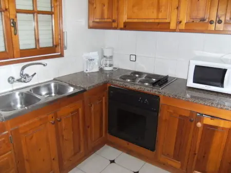 Appartement pour 6 personnes avec terrasse et animaux admis, proche de la plage - Photo 6