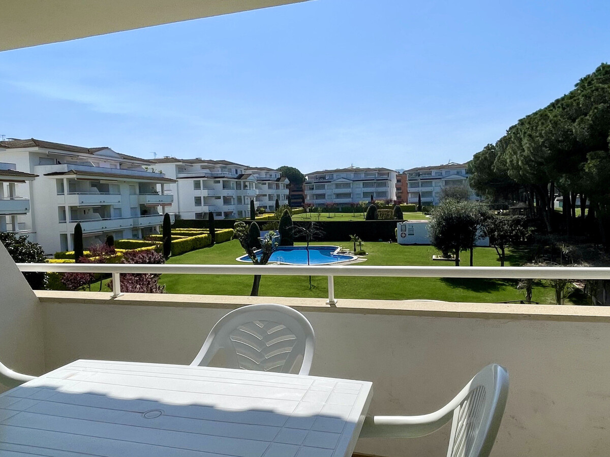 Green Mar : Appartement 2 chambres, piscines et parking à Pals - Photo 2