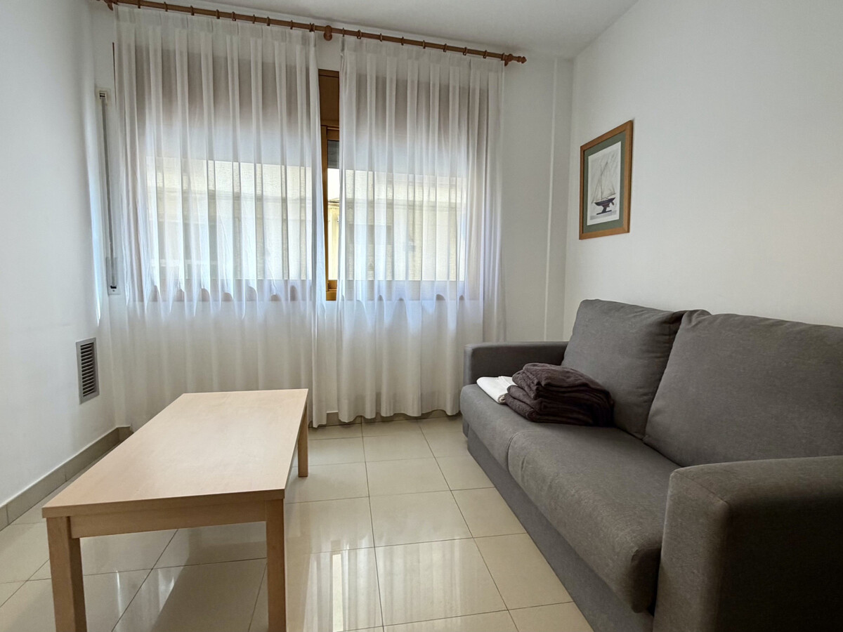 Appartement 2 chambres à L'Escala, piscine et parking - Photo 5