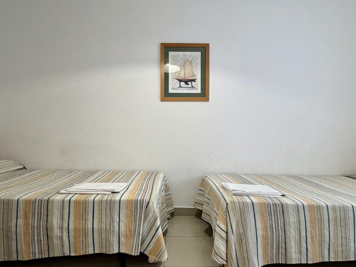 Appartement 2 chambres à L'Escala, piscine et parking - Photo 10
