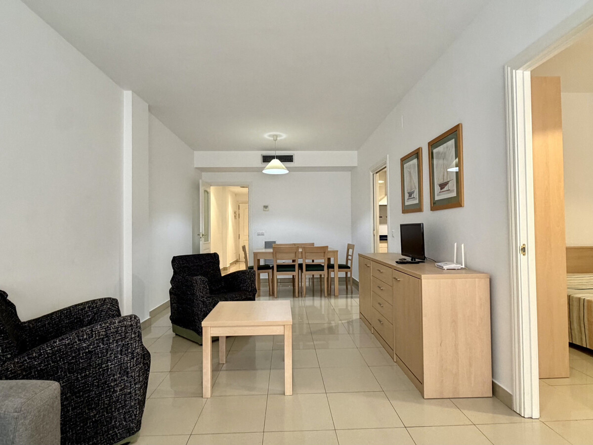 Appartement 2 chambres à L'Escala, piscine et parking - Photo 14