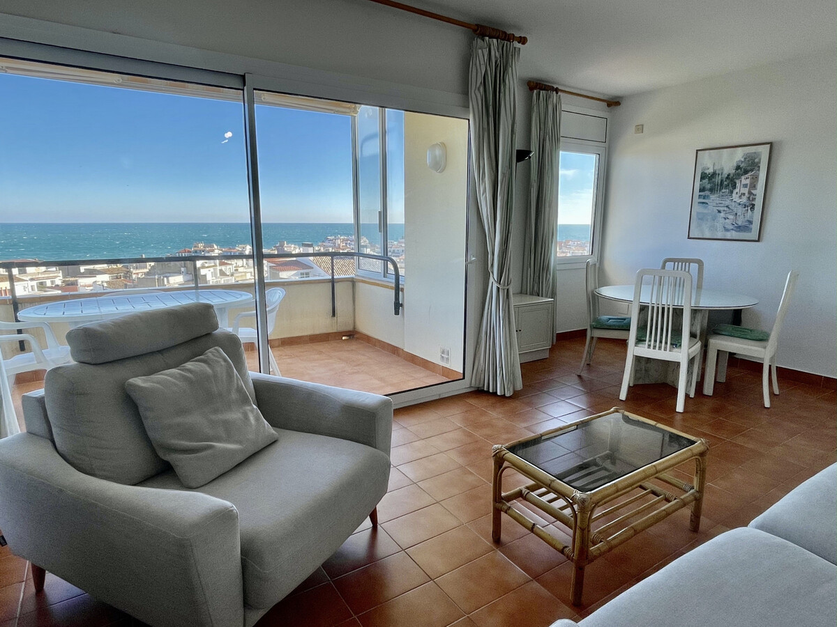 Appartement 2 chambres lumineux avec terrasse et parking à L'Escala - Photo 1
