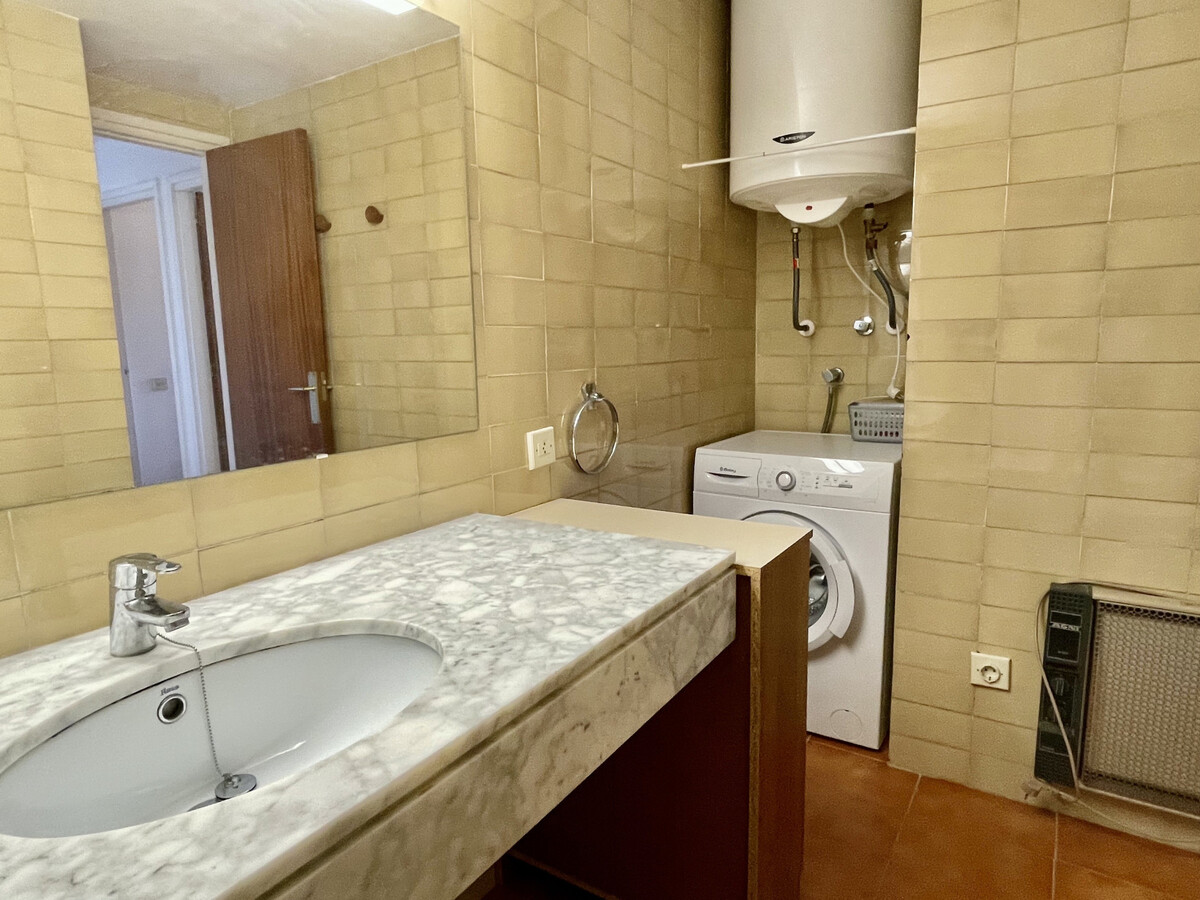 Appartement 2 chambres lumineux avec terrasse et parking à L'Escala - Photo 17