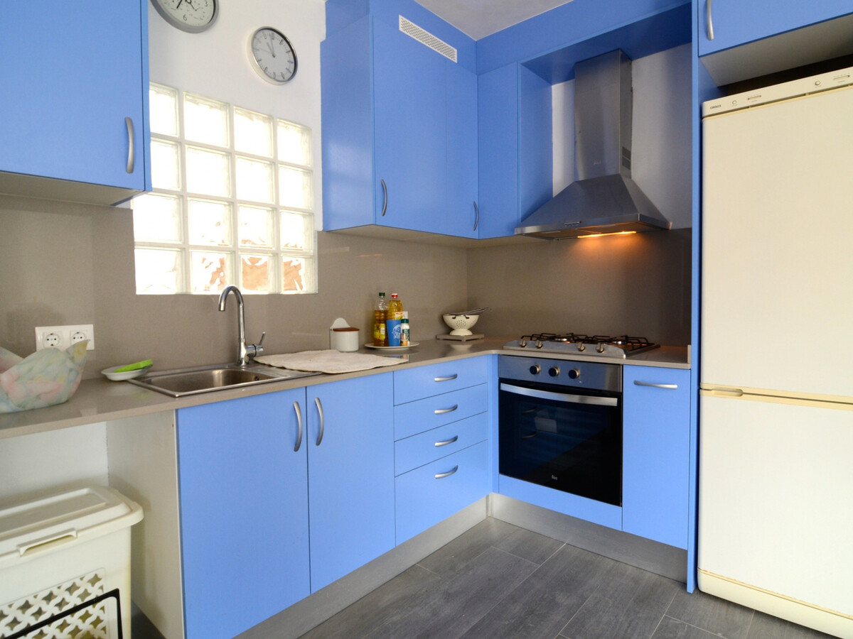 Appartement 6 pers. à L'Escala, cuisine aménagée et climatisation - Photo 8