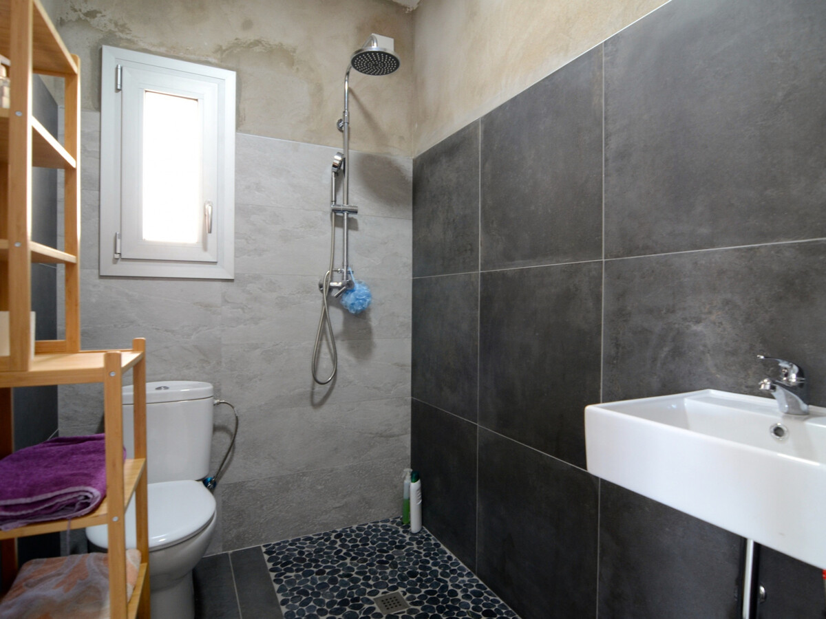 Appartement 6 pers. à L'Escala, cuisine aménagée et climatisation - Photo 11
