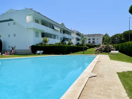 Green Club : appartement rez-de-chaussée, jardin et piscine à Pals : photo 3