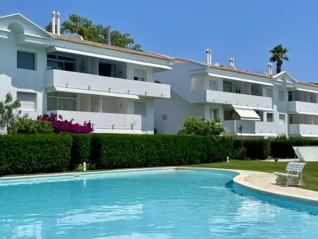 Green Club : appartement rez-de-chaussée, jardin et piscine à Pals : photo 5