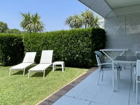 Green Club : appartement rez-de-chaussée, jardin et piscine à Pals : photo 18