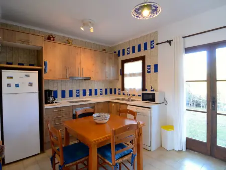 Maison 6 personnes à Pals avec piscine collective : photo 9