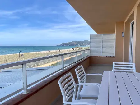 Appartement 3 chambres face à la plage à Pals : photo 2