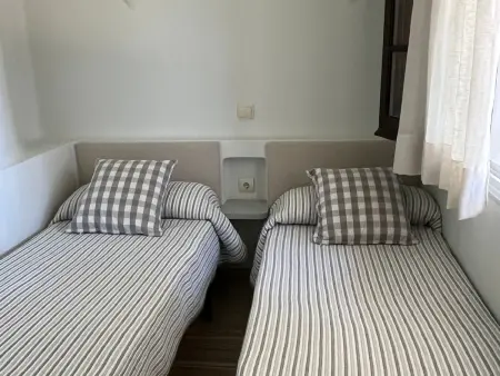 Location gite à Pals, Maison à Pals avec piscine commune et parking proche golf