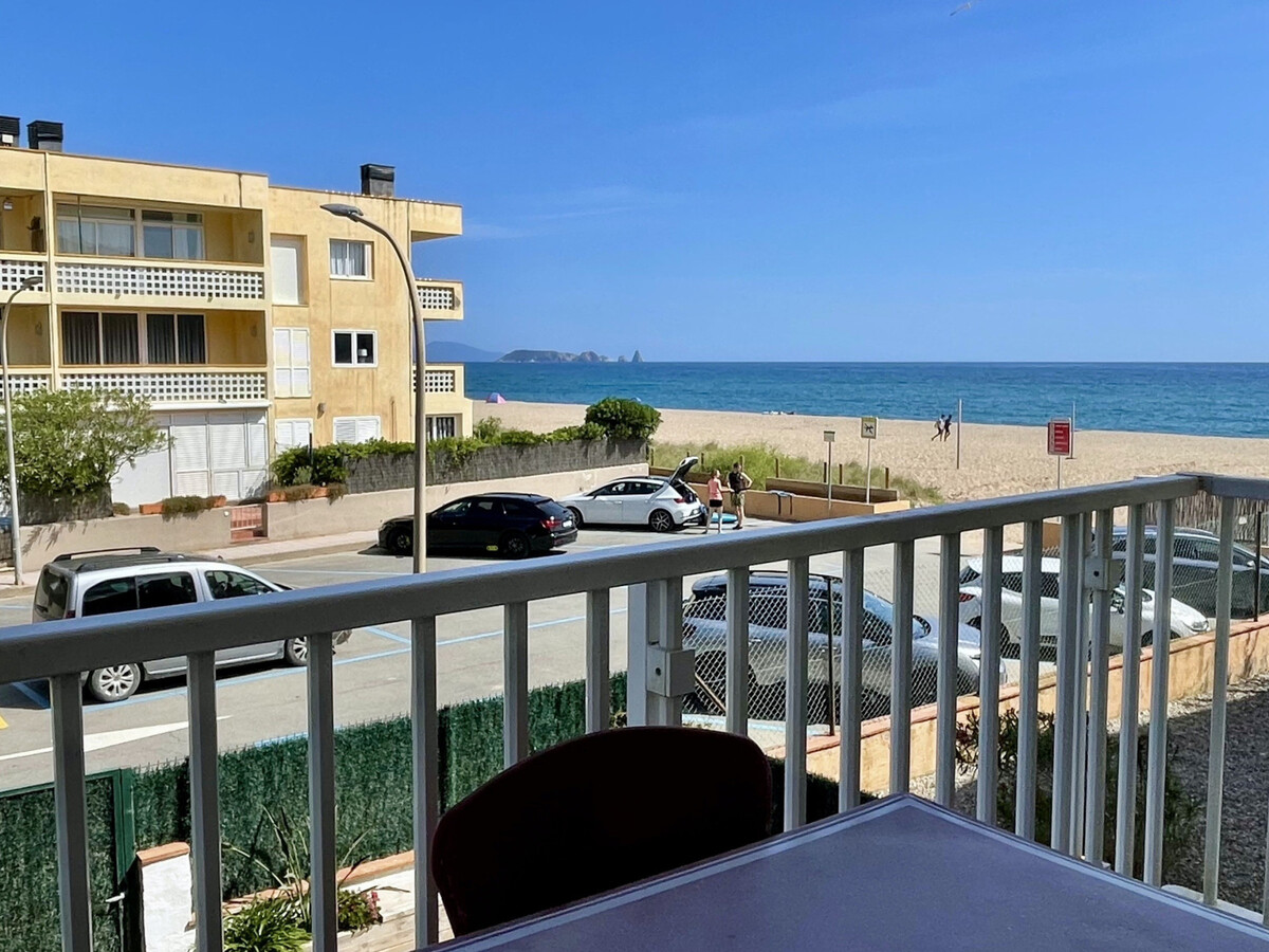 Appartement 3 chambres première ligne de plage à Pals - Photo 3