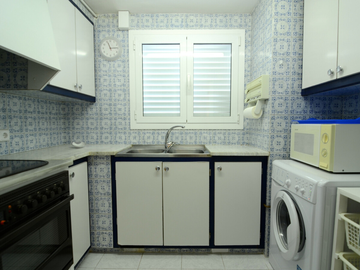 Appartement 6 pers. à L'Escala, cuisine équipée et balcon - Photo 9