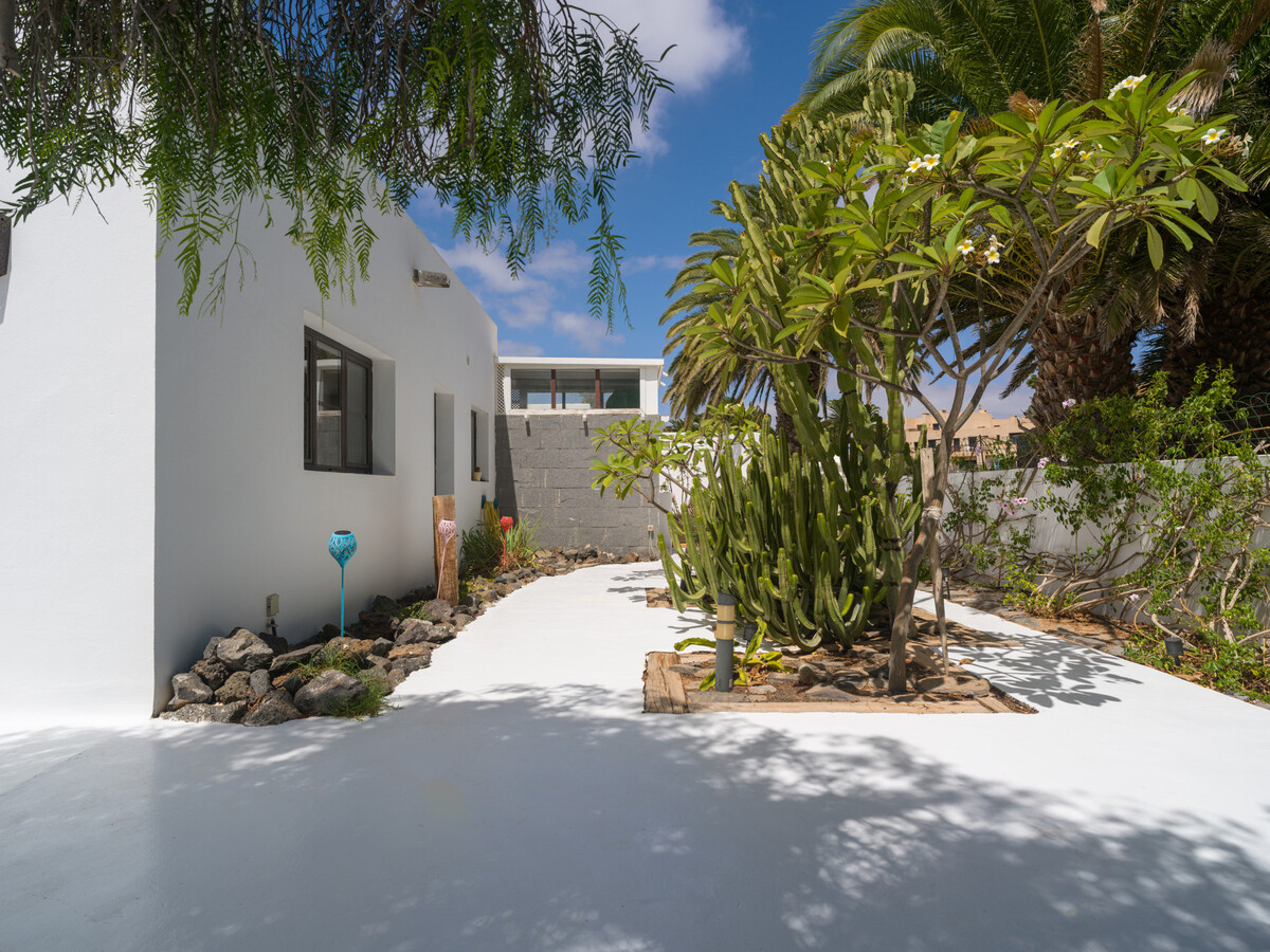 Villa Lola à Costa Teguise : 3 chambres et piscine privée - Photo 11