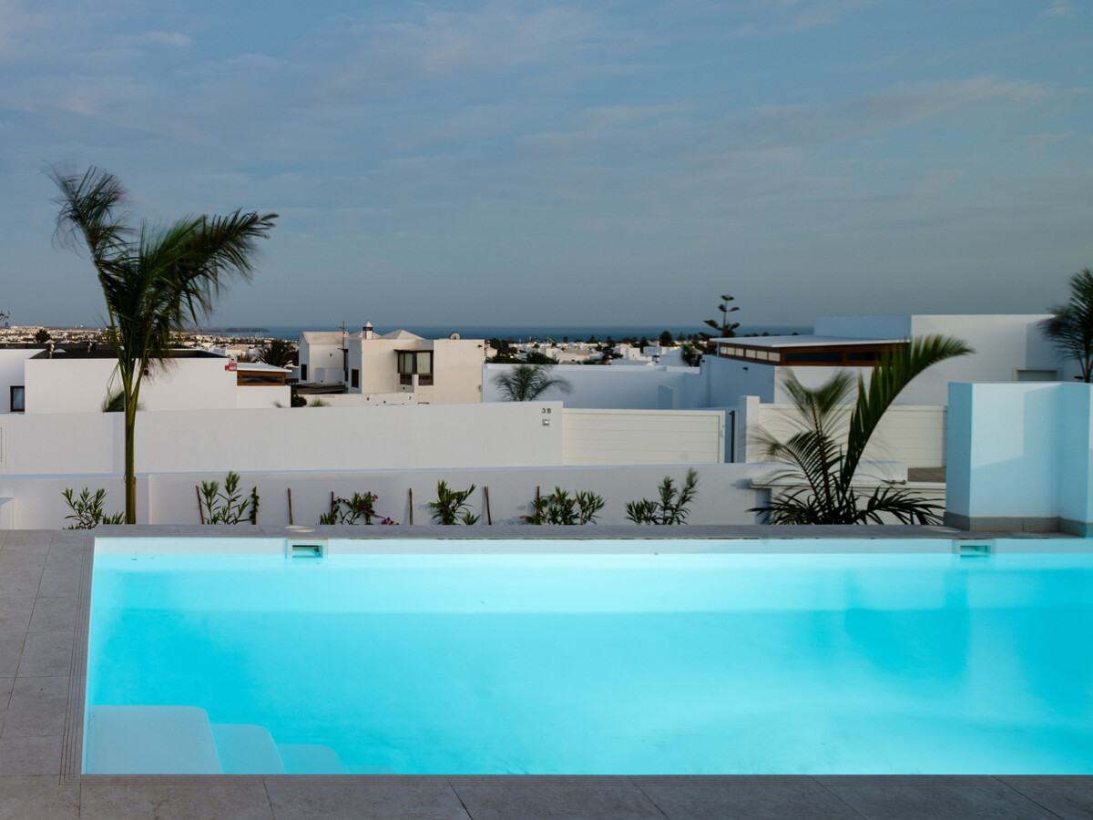 Villa 4 chambres, piscine chauffée et parking à Playa Blanca - Photo 5