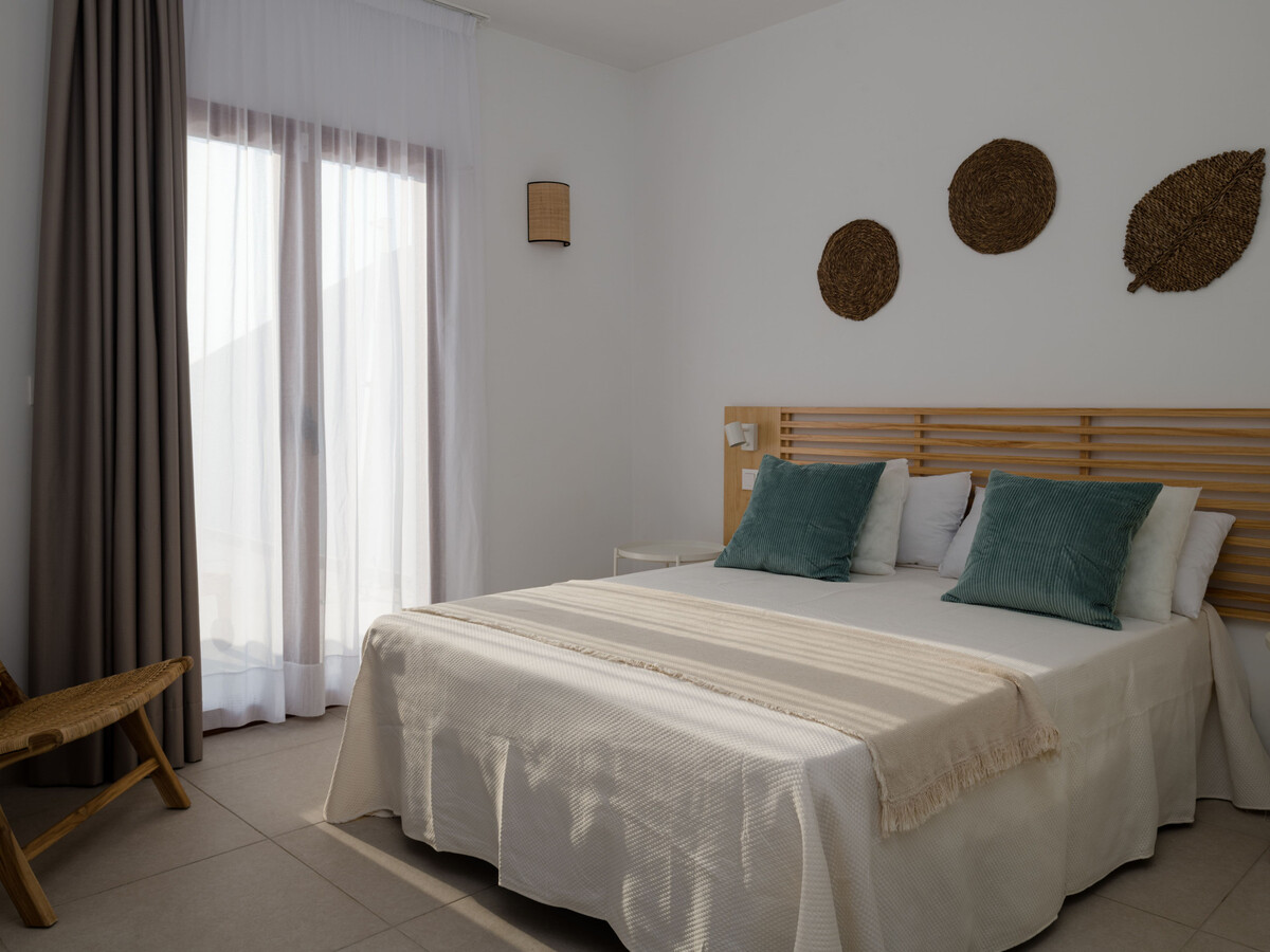 Villa 4 chambres, piscine chauffée et parking à Playa Blanca - Photo 12