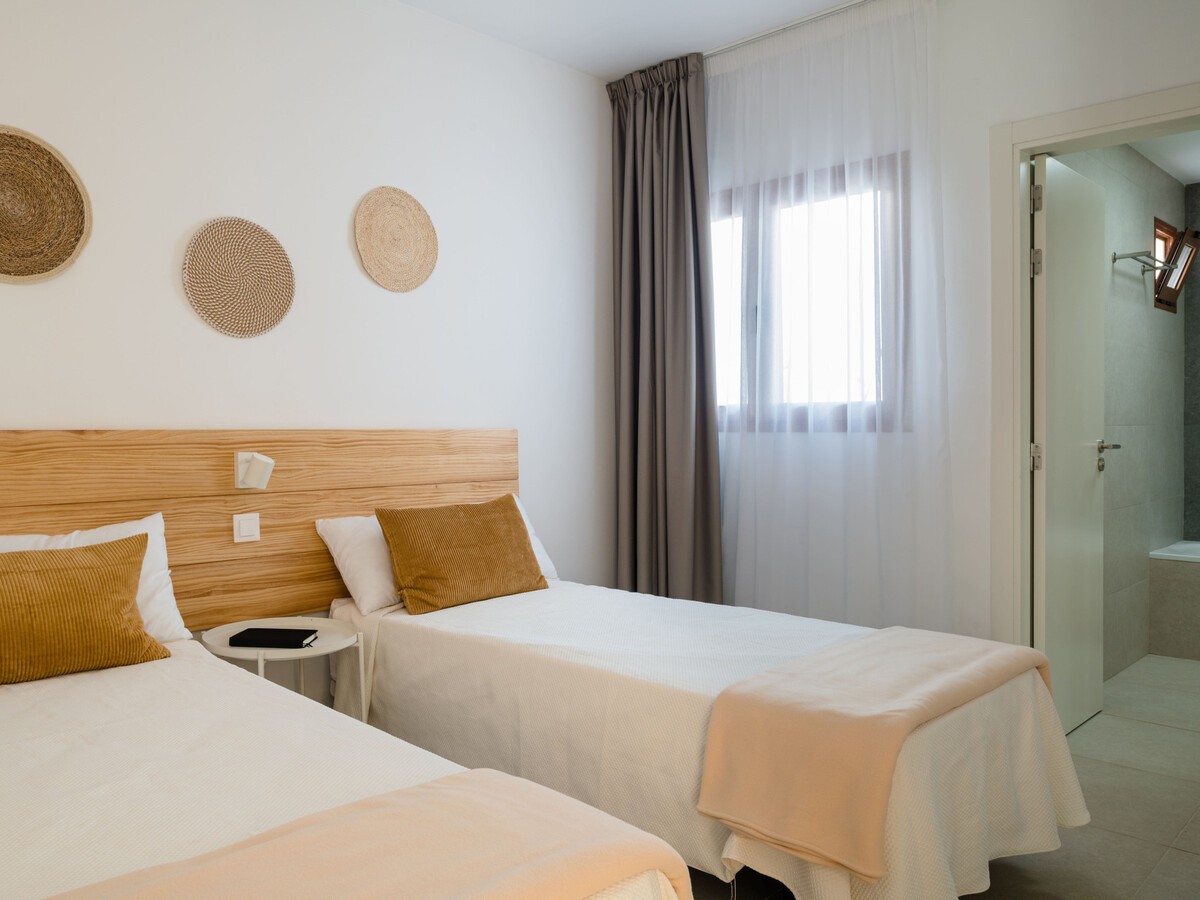 Villa 4 chambres, piscine chauffée et parking à Playa Blanca - Photo 15