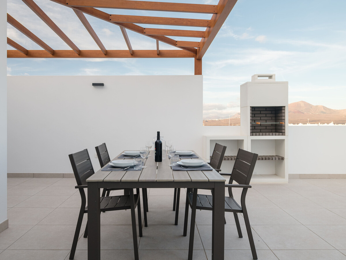 Villa 4 chambres, piscine chauffée et parking à Playa Blanca - Photo 22