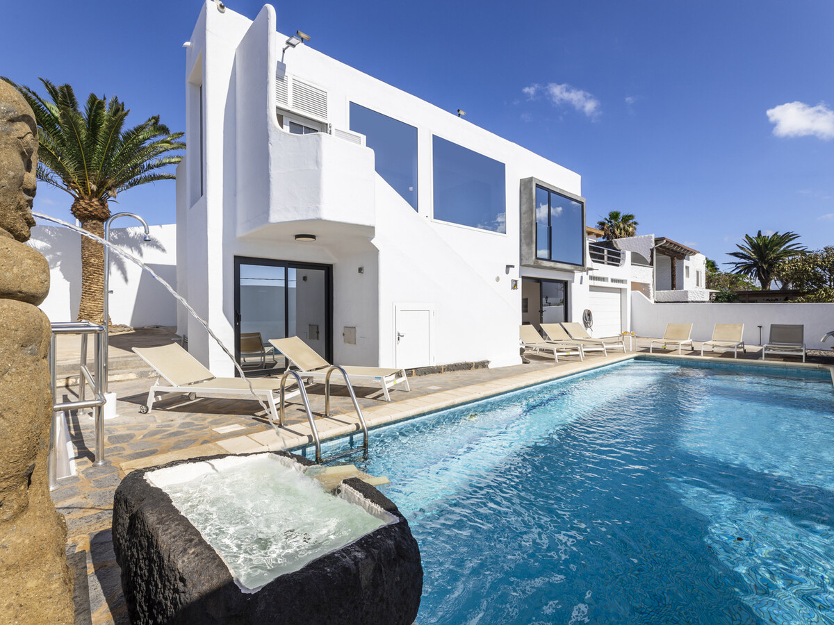 Villa Atlántico à Arrecife : 8 pers, piscine eau salée - Photo 8