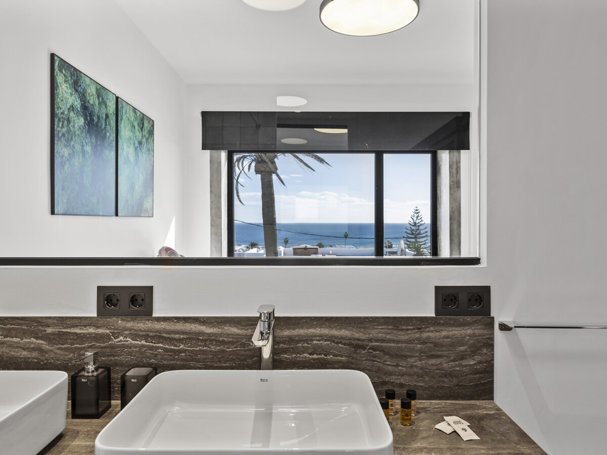 Villa Atlántico à Arrecife : 8 pers, piscine eau salée - Photo 16