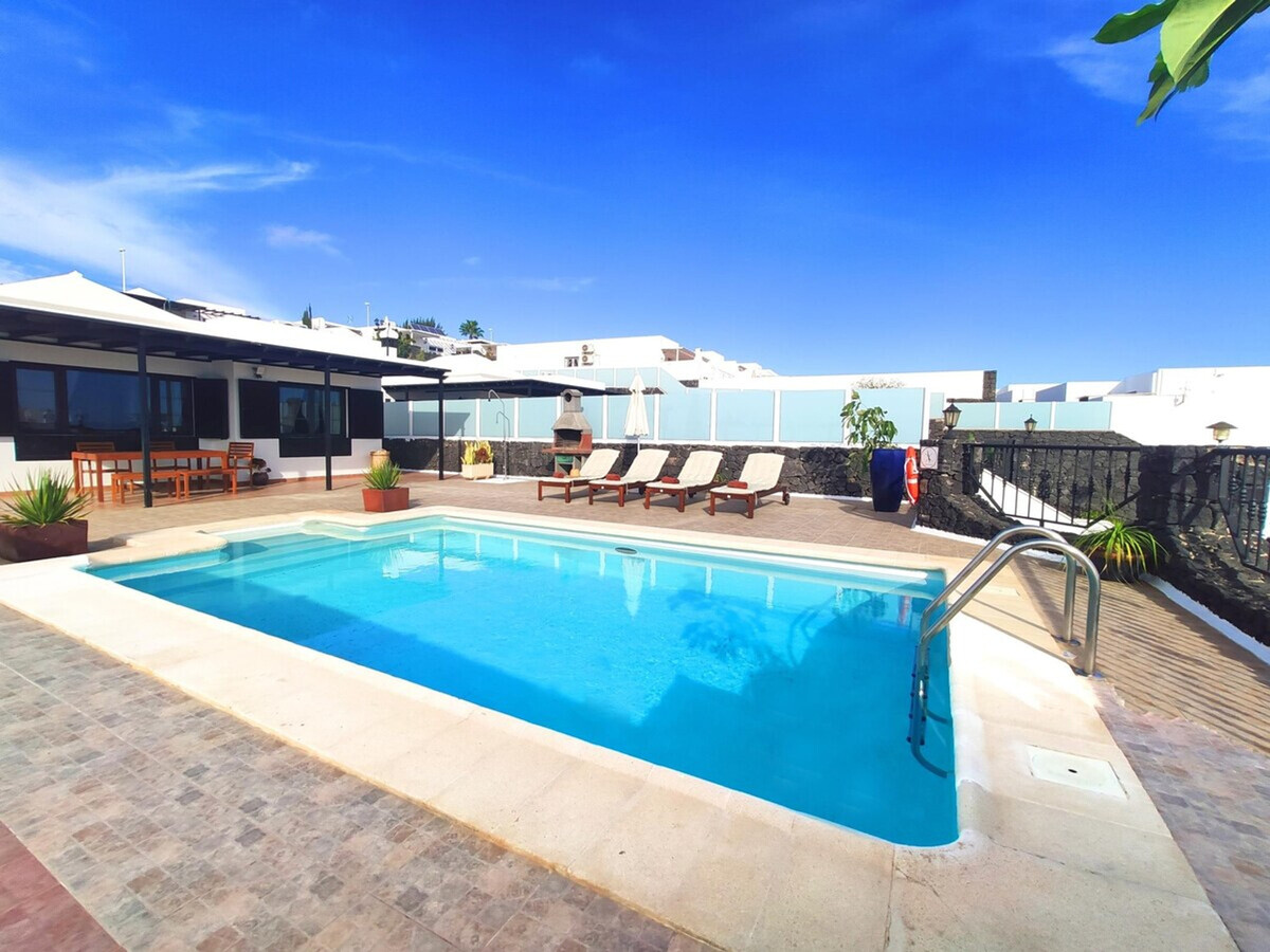Villa 21 à Puerto del Carmen : piscine privée chauffée - Photo 7
