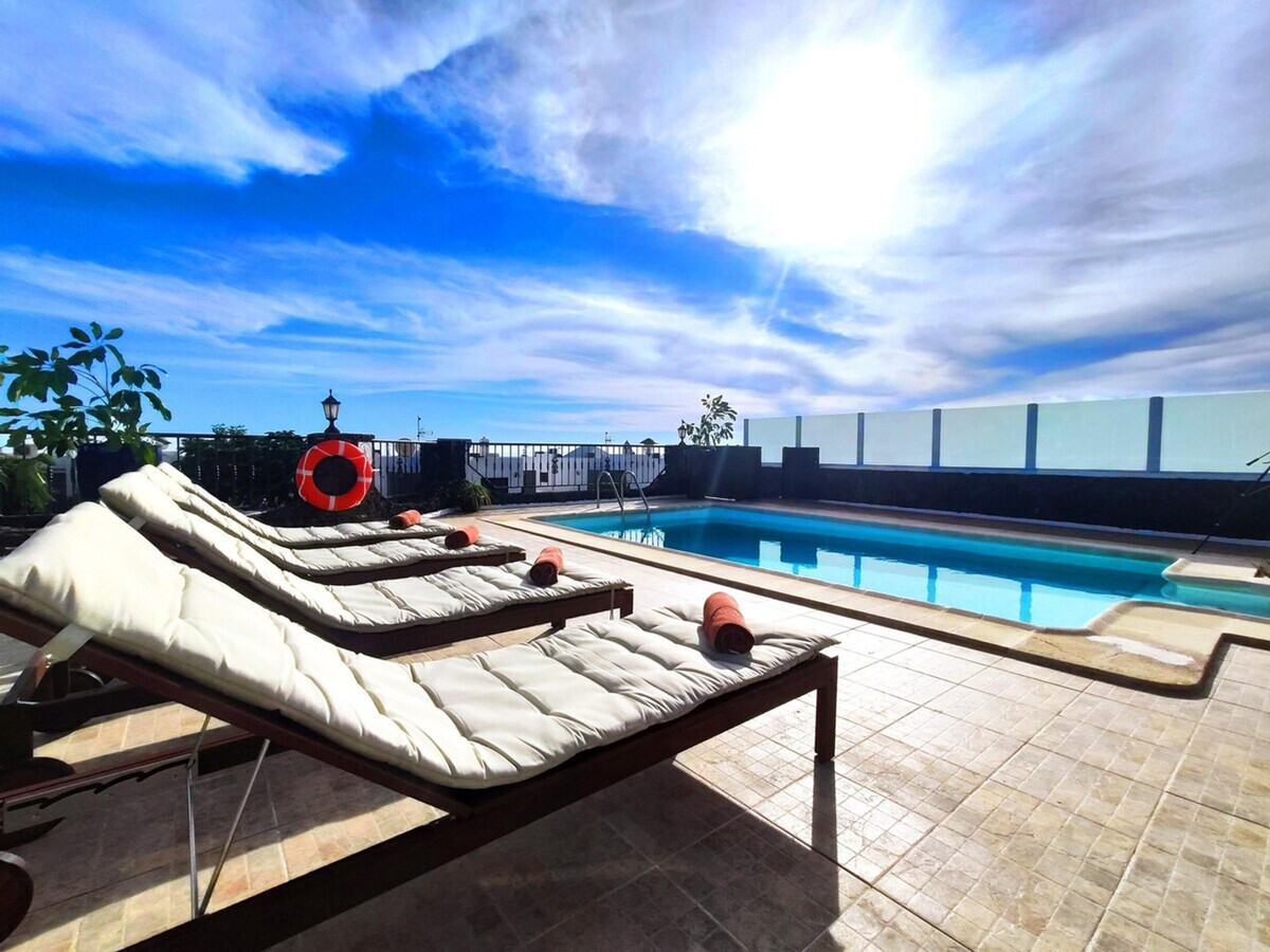Villa 21 à Puerto del Carmen : piscine privée chauffée - Photo 14