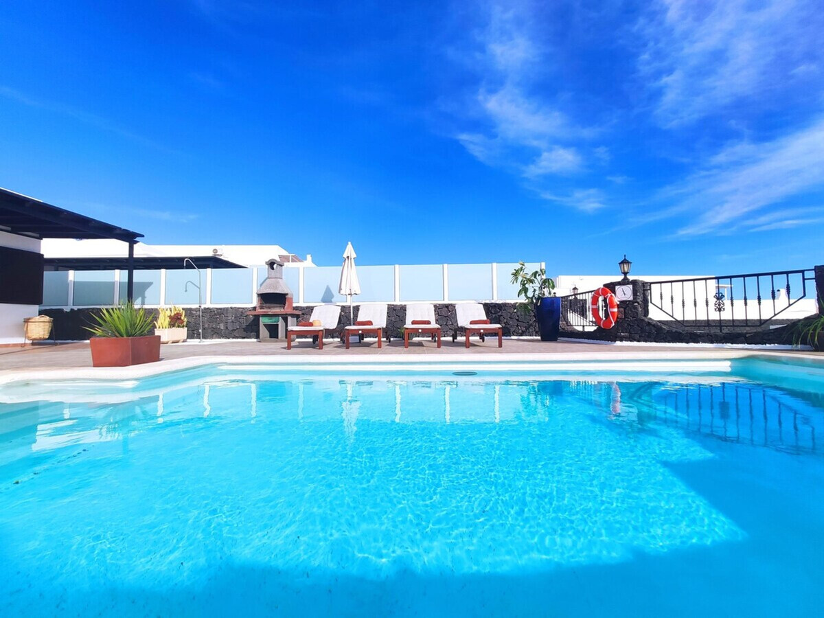 Villa 21 à Puerto del Carmen : piscine privée chauffée - Photo 16