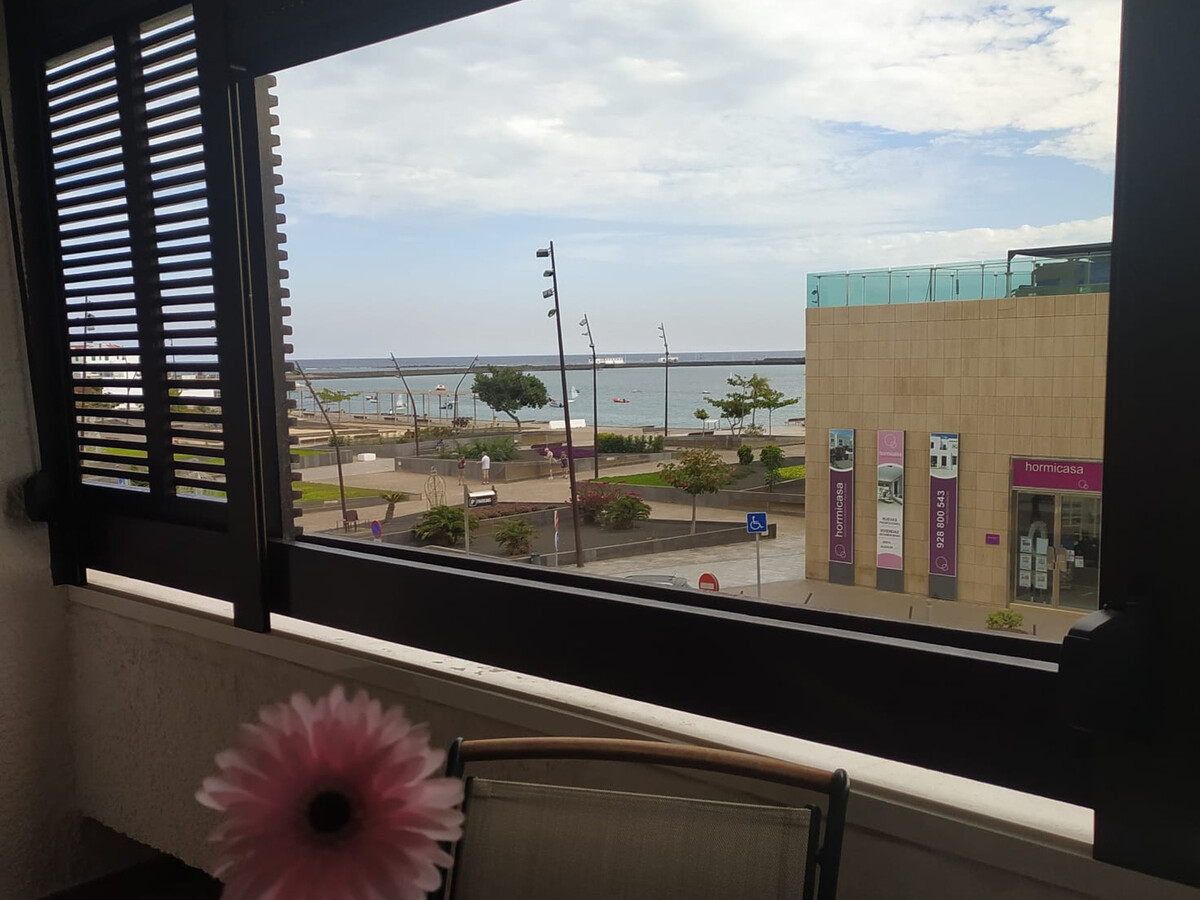 Appartement vue mer à Arrecife, terrasse Playa del Reducto - Photo 9