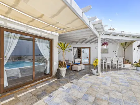 Villa Flora à Playa Blanca - 3 chambres, piscine chauffée : photo 7