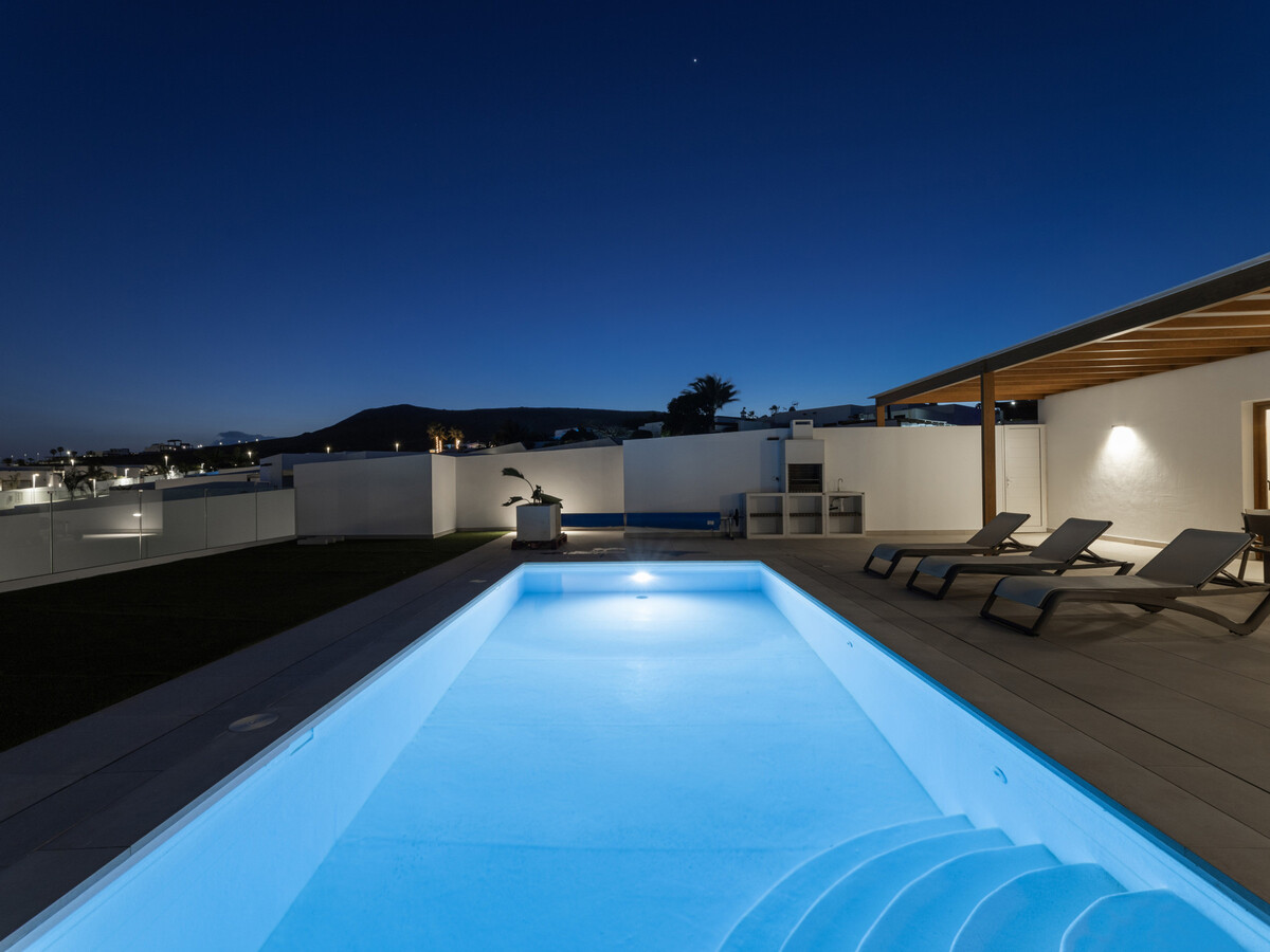 Villa Isamar : 4 chambres, piscine chauffée, vue mer - Photo 5