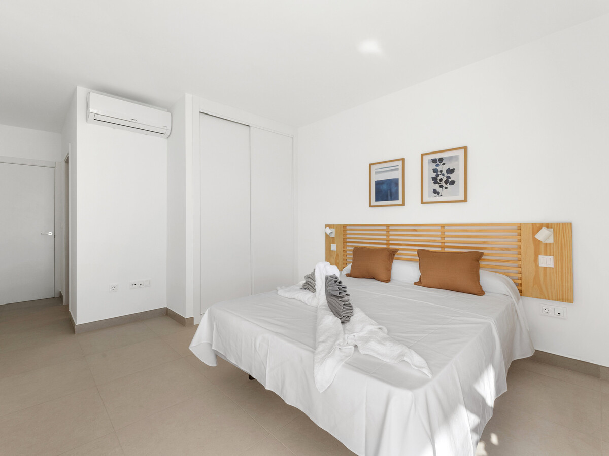 Villa Isamar : 4 chambres, piscine chauffée, vue mer - Photo 9
