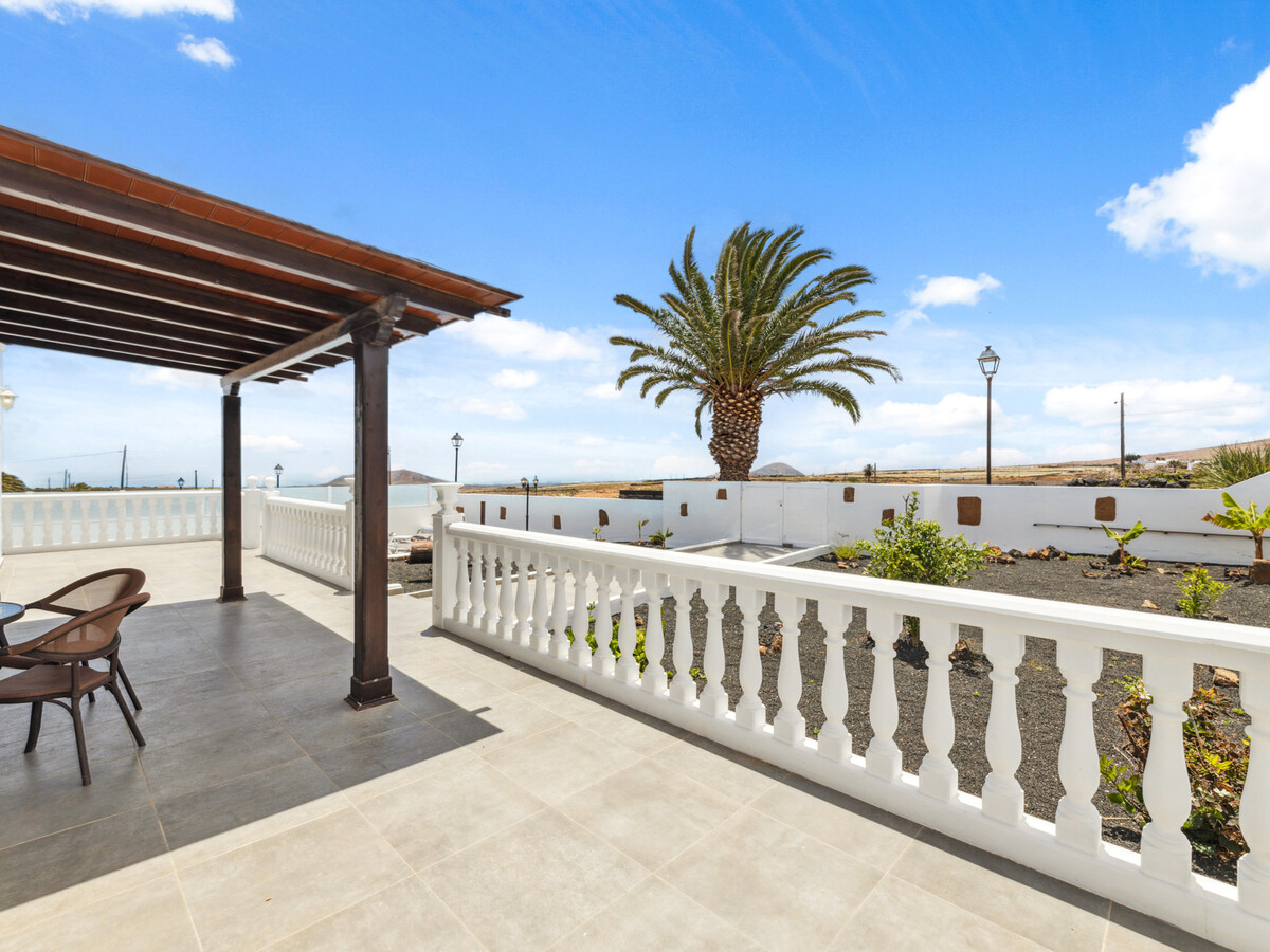 Villa Doña Isidora, piscine chauffée à Costa Teguise - Photo 10