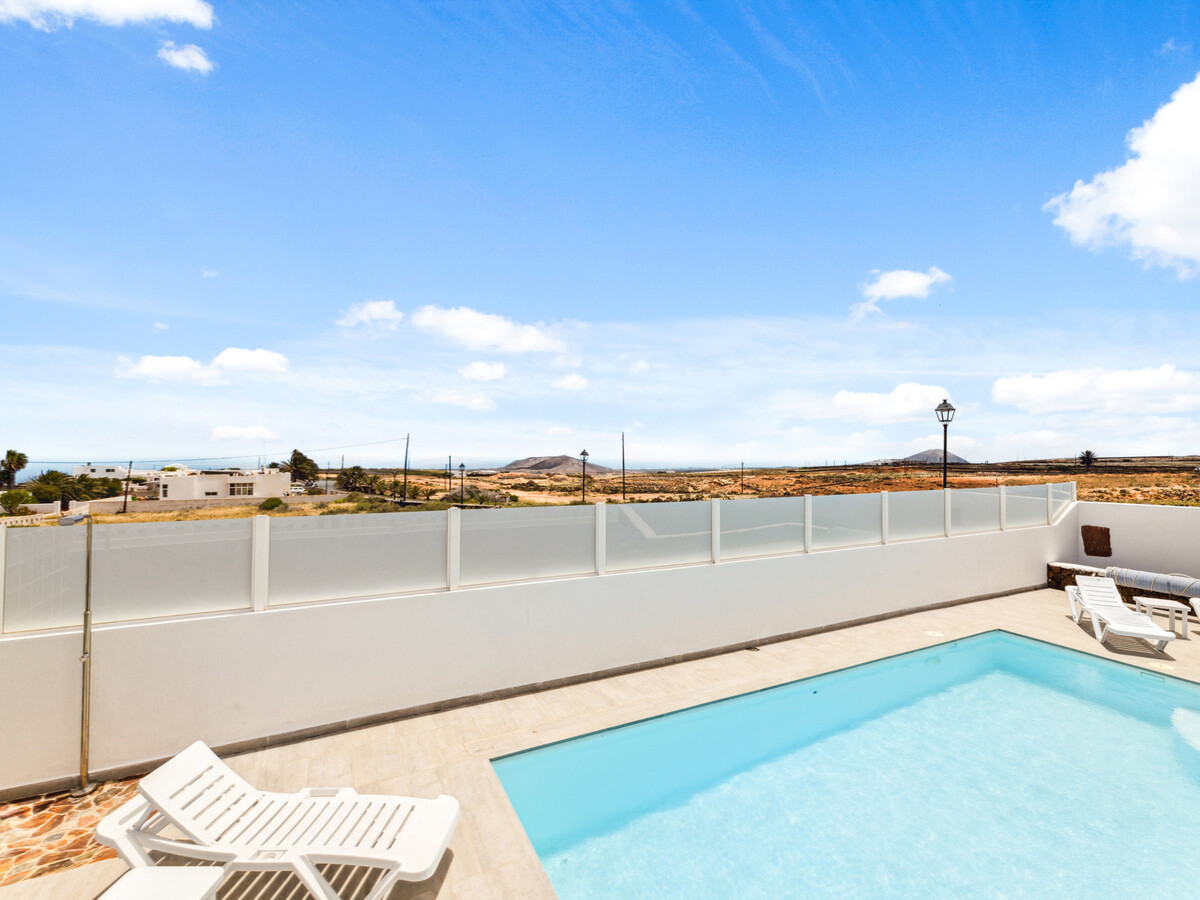 Villa Doña Isidora, piscine chauffée à Costa Teguise - Photo 12