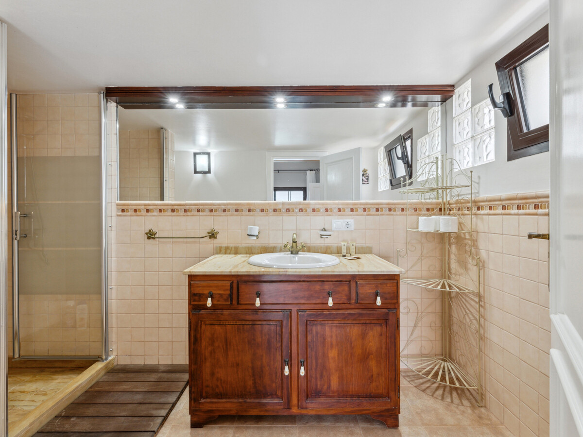 Villa Rosa à Arrecife : 3 chambres, piscine privée - Photo 11