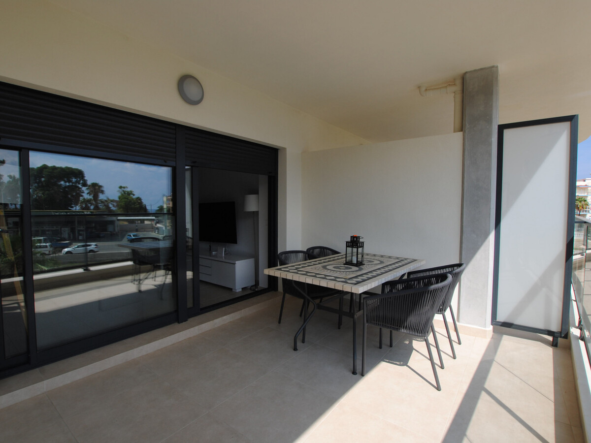Appartement 94 m² à Denia : terrasse vue mer et piscine - Photo 5