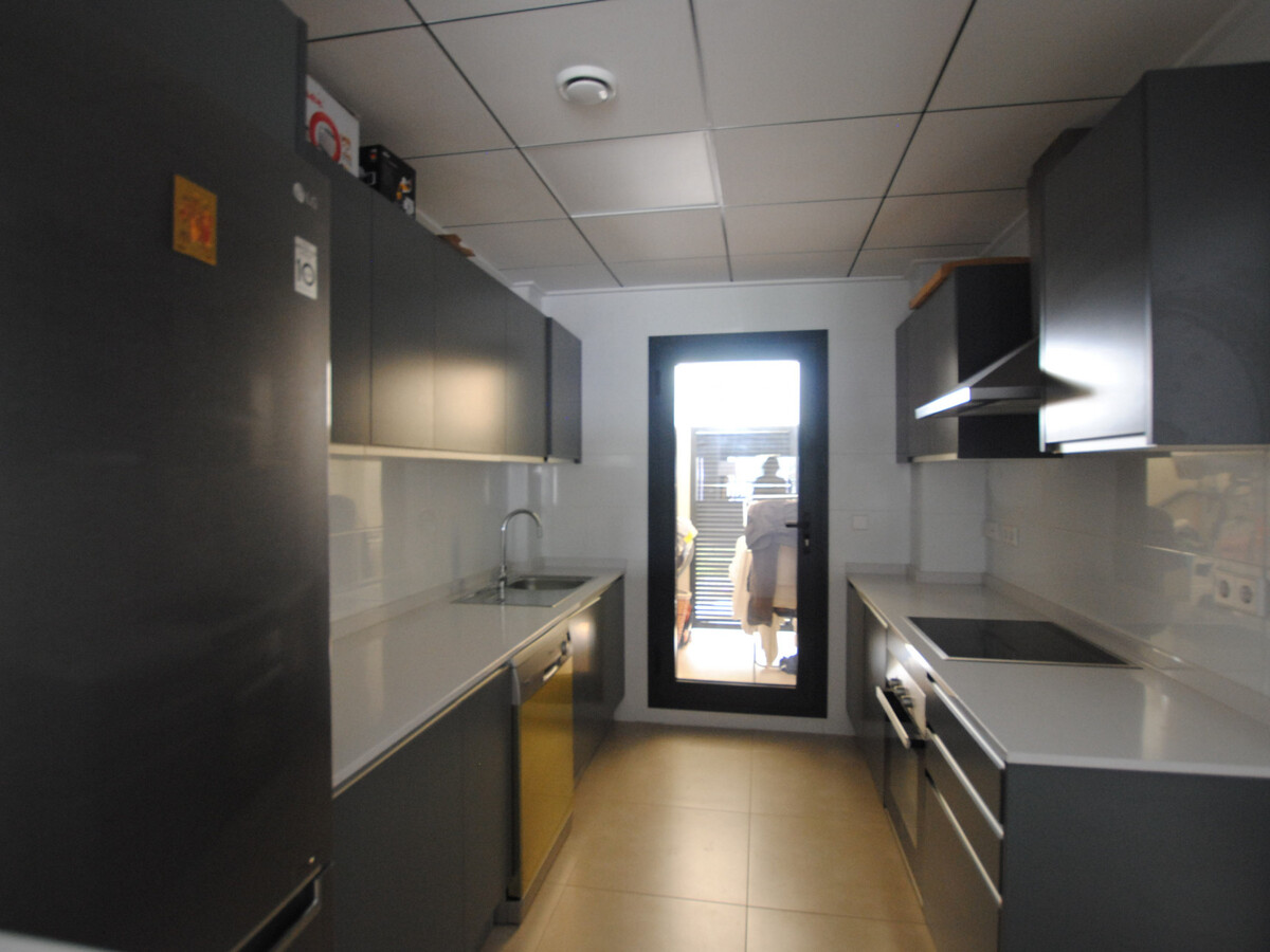 Appartement 94 m² à Denia : terrasse vue mer et piscine - Photo 6