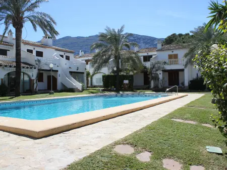 Villa à Denia pour 3 personnes avec piscine commune, à 200m de la plage : photo 2