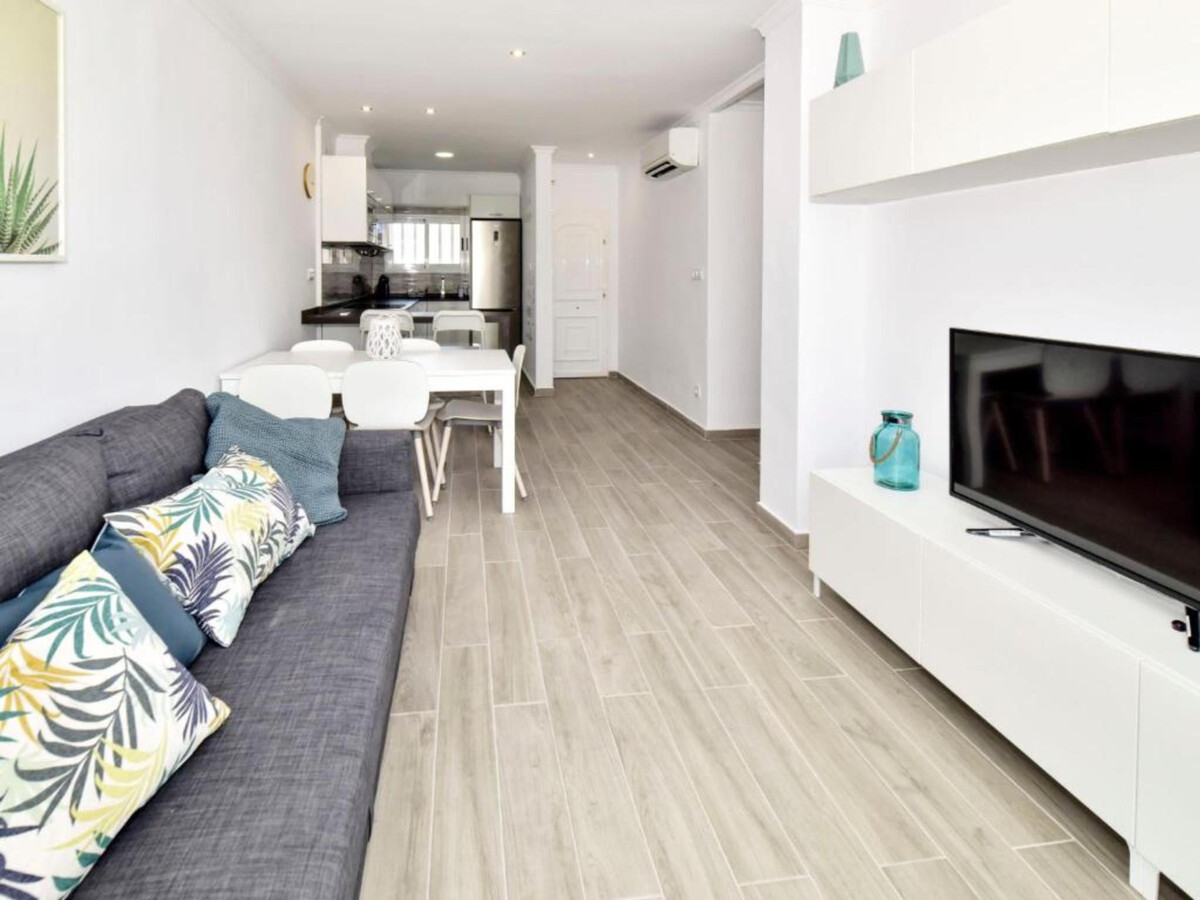 Appartement 2 chambres à Denia, accès direct plage - Photo 2