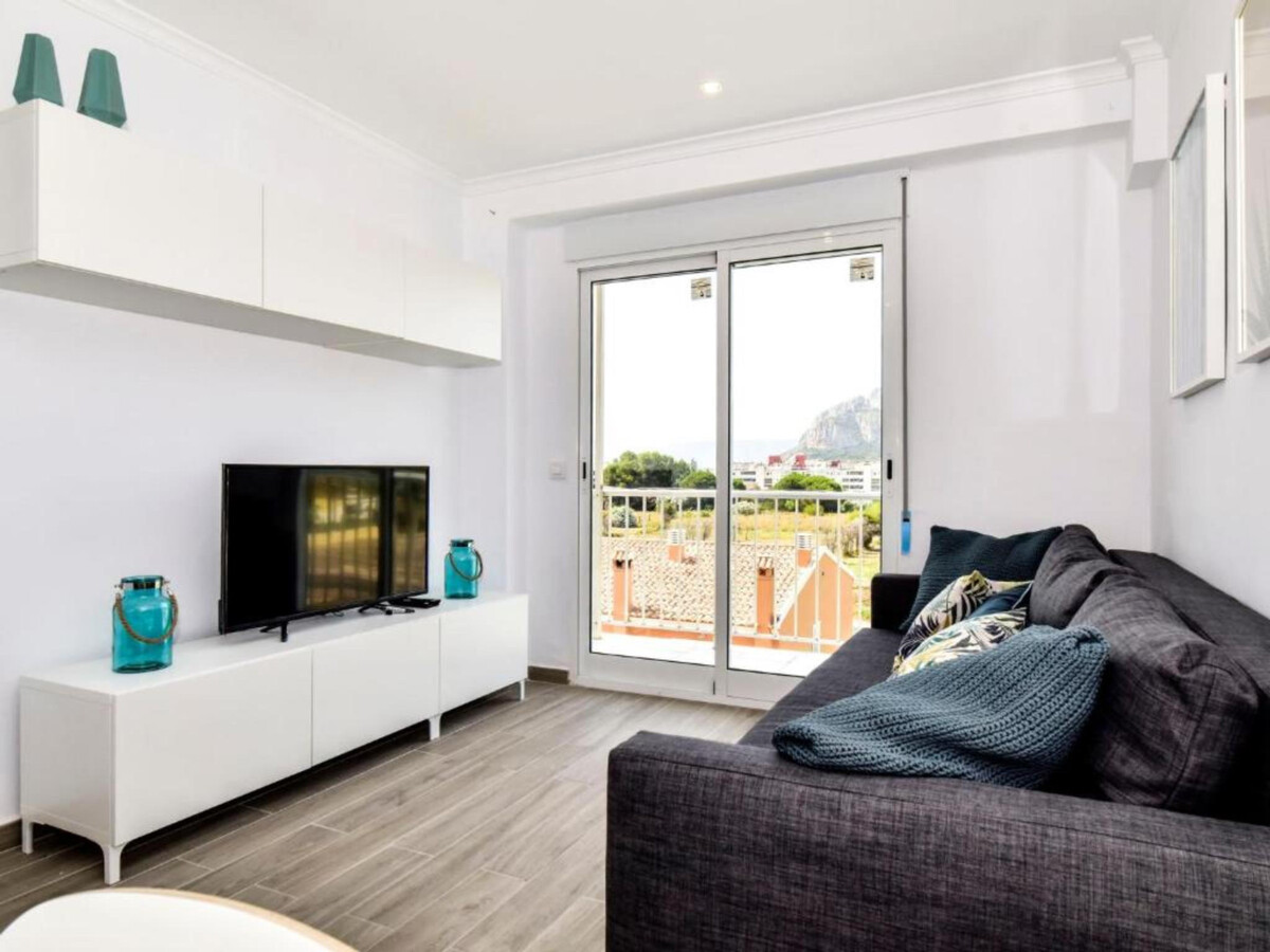 Appartement 2 chambres à Denia, accès direct plage - Photo 5