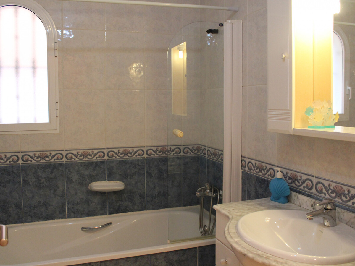 Appartement première ligne plage, piscine à Dénia - Photo 14